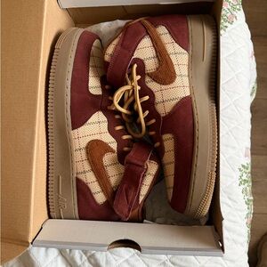 Nike Air Force 1 Mid '07 LV8 - Dark Brown and Noble Red